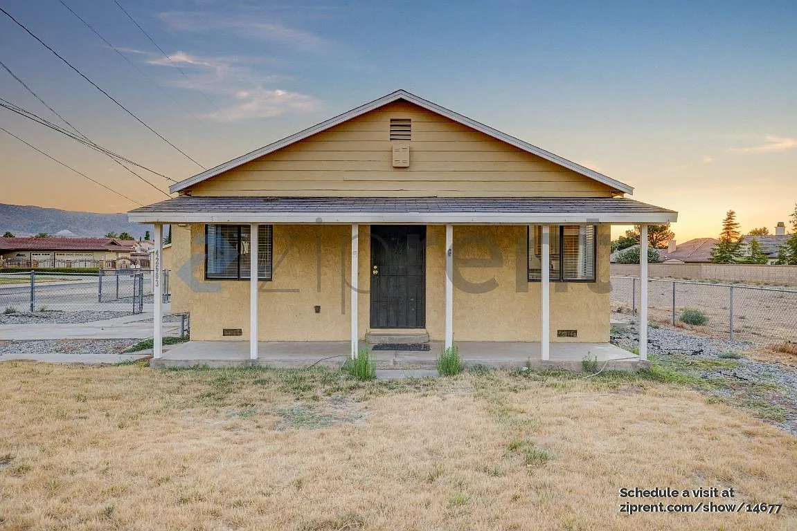 2 bed, 786 sqft, $2,350 — Photo 1
