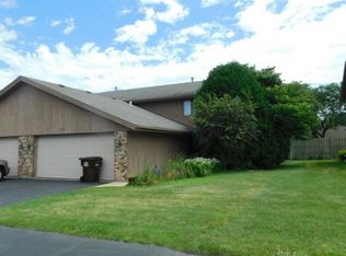 7329 Colosseum Dr #21, Rockford, IL 61107