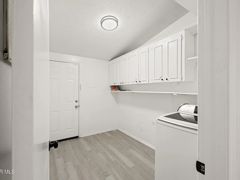 249 Vista Bonita St — Photo 11