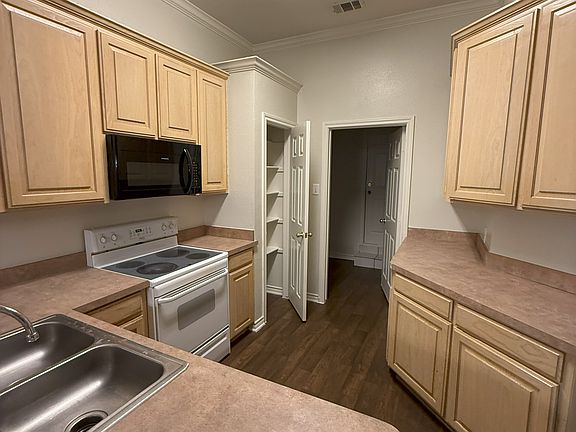 2nd image of 4025 Cottage Park Ct