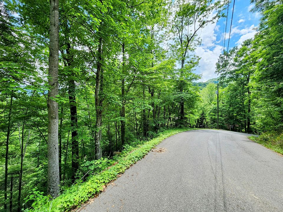 1st image of 6 Alpenrose Dr Lot 6