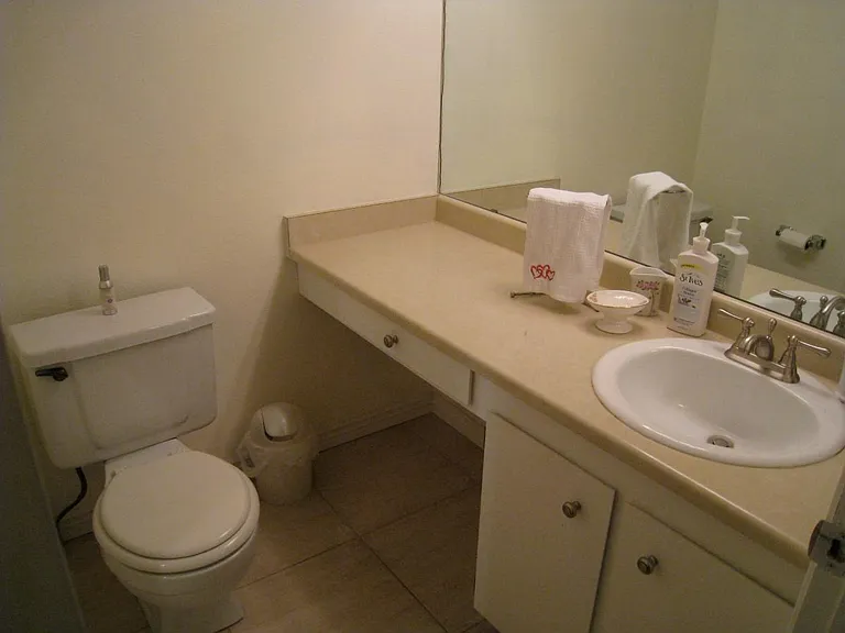 2nd Bathroom