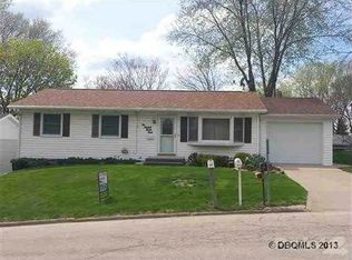 223 Jule Ave, East Dubuque, IL 61025