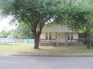 540 W Lafayette St, La Grange, TX 78945