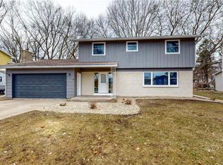 1819 Wilshire Dr NE, Rochester, MN 55906