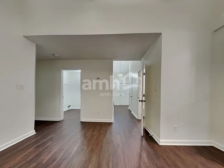 7548 Applecross Rd — Photo 7