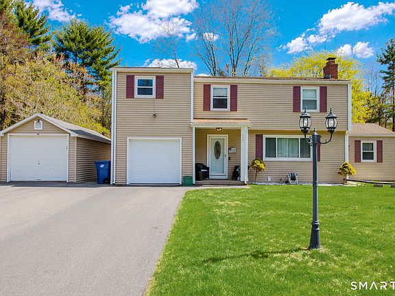 2nd image of 494 Tunnel Road