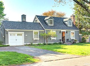 173 Puritan Rd, Fairfield, CT 06824