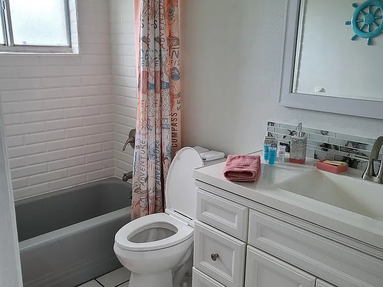 2nd bathroom