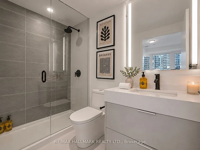 308 Jarvis St #405 — Photo 15