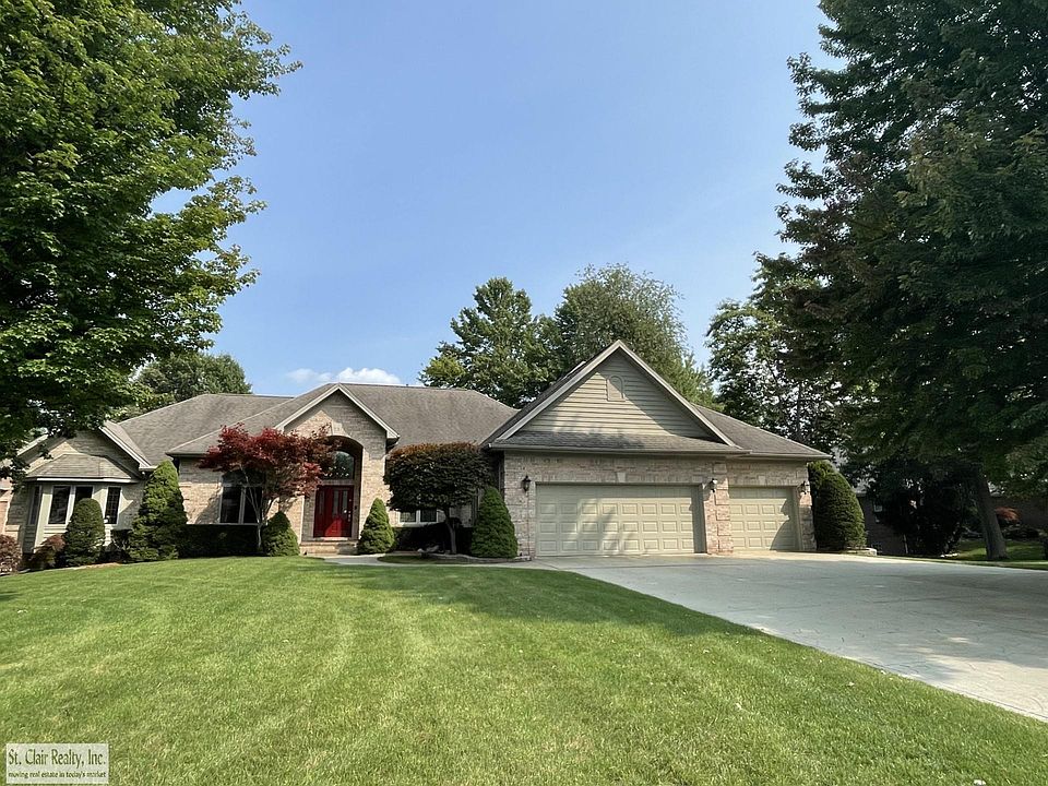 1st image of 23 Golfside Dr