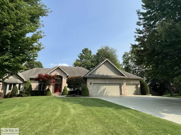 23 Golfside Dr, Saint Clair, MI 48079