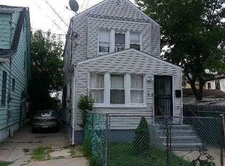 11612 197th St, Saint Albans, NY 11412
