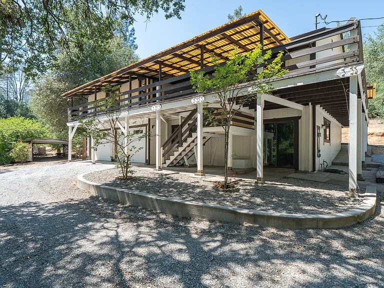 17659 Melwood Ln — Photo 7
