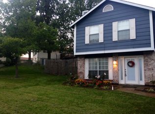 5349 Belmont Dr, High Ridge, MO 63049