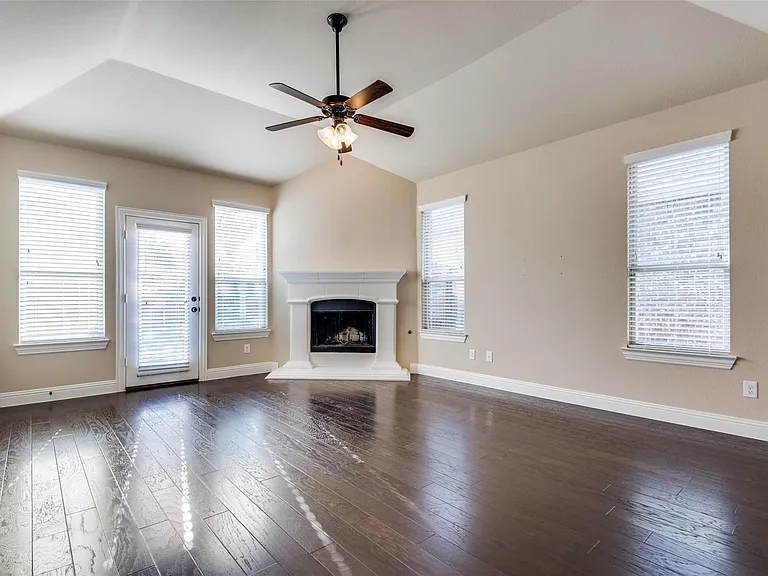 309 Harcourt Ave — Photo 12