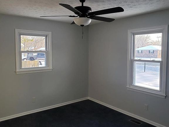 5th image of 219 Farmers Ln