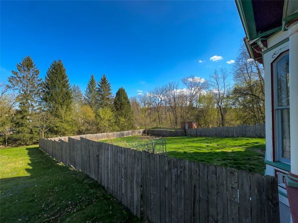442 Front St, Owego, NY 13827