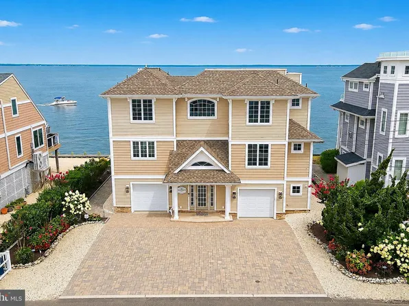 9324 Mark Dr, Brant Beach, NJ 08008