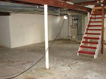 2nd image of 4424 Burkhardt Ave