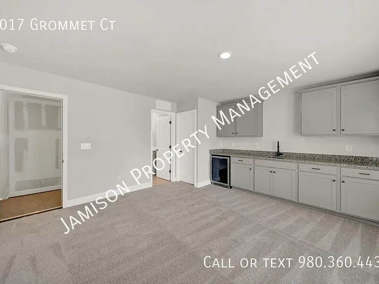 4017 Grommet Ct — Photo 39