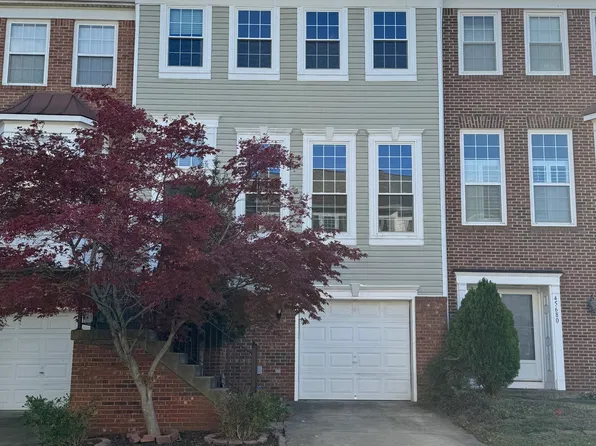 45678 Waterloo Station Sq, Sterling, VA 20166