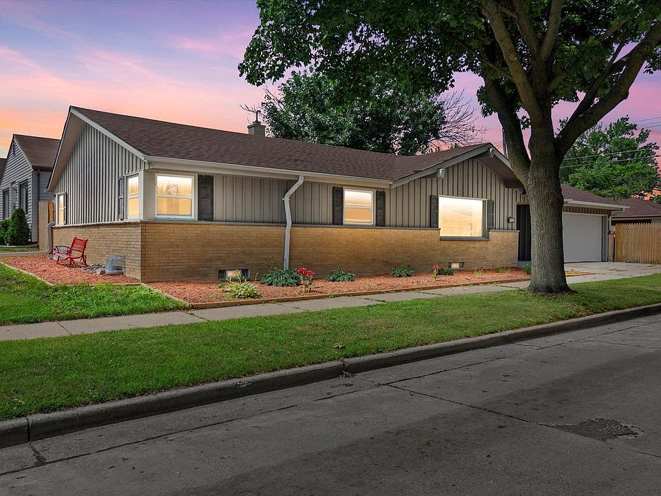 1st image of 7407 W Glendale AVENUE