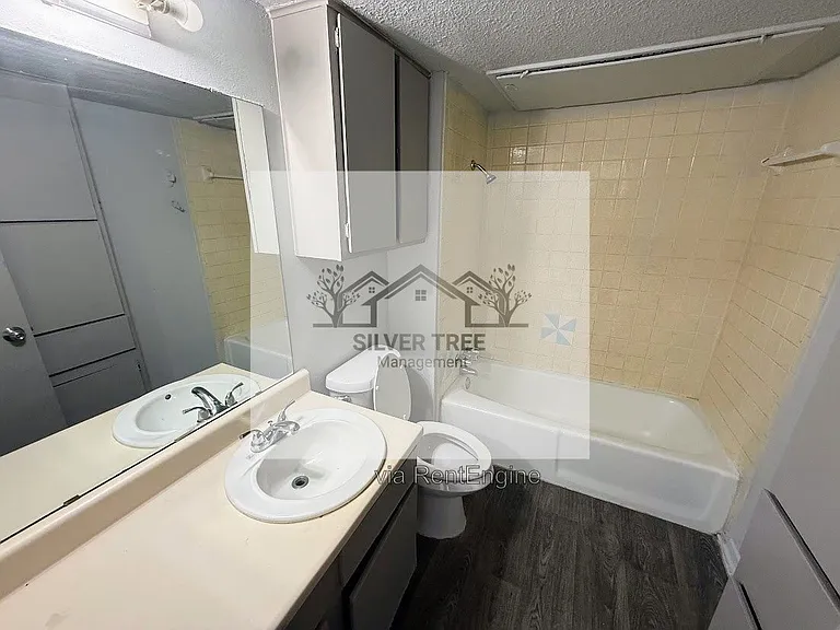 4820 Wellesley Ave #A — Photo 13