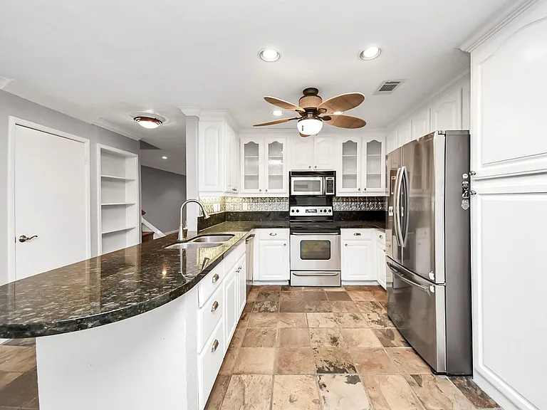 2588 Bering Dr — Photo 12