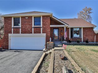 106 Buckhorn Dr, Waverly, MO 64096