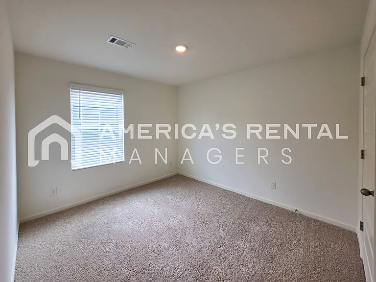 9314 Parkway Gardens Loop — Photo 16