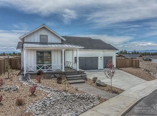 4566 SW Zenith Ave, Redmond, OR 97756