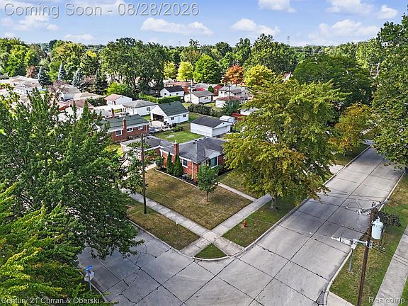 4th image of 22711 Hayes St