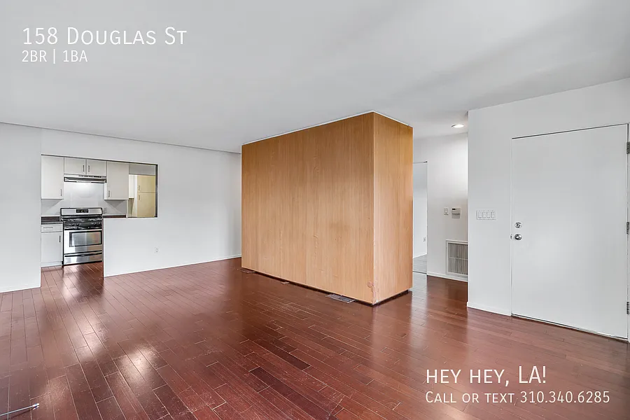 Modern Architectural Duplex | Hillside Views & Patio | Parking Included | Echo Park — Photo 3