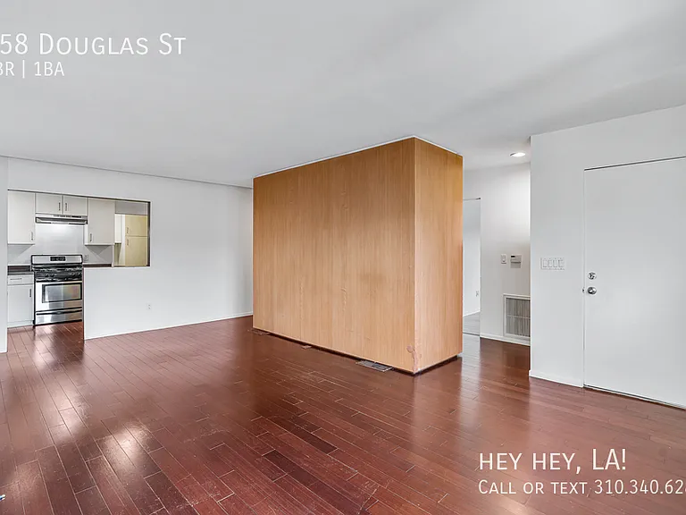 158 Douglas St — Photo 3
