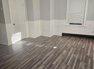 132 5th St APT 4, Fall River, MA 02721