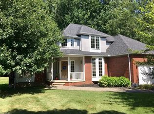 5705 Deer Creek Dr, Willoughby, OH 44094