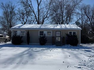 5214 Red Oak Ln, Louisville, KY 40218