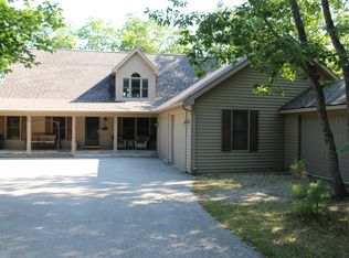 10795 Huron Trl, Cheboygan, MI 49721