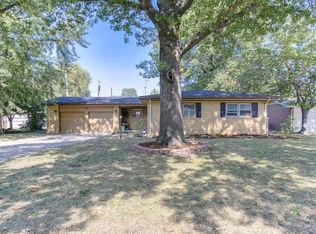 9510 W Tee Ln, Wichita, KS 67212