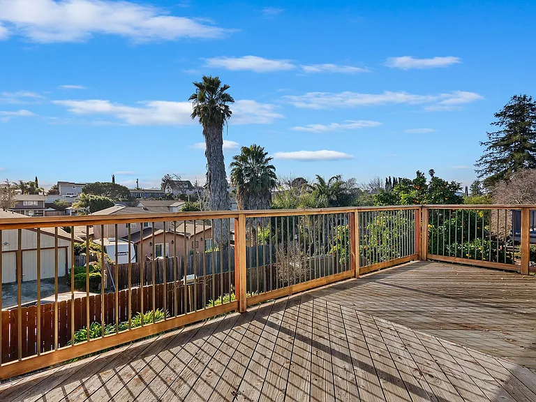 1220 Monte Vista Ct — Photo 25