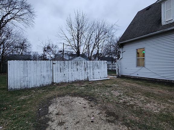Tons of parking on this double lot home