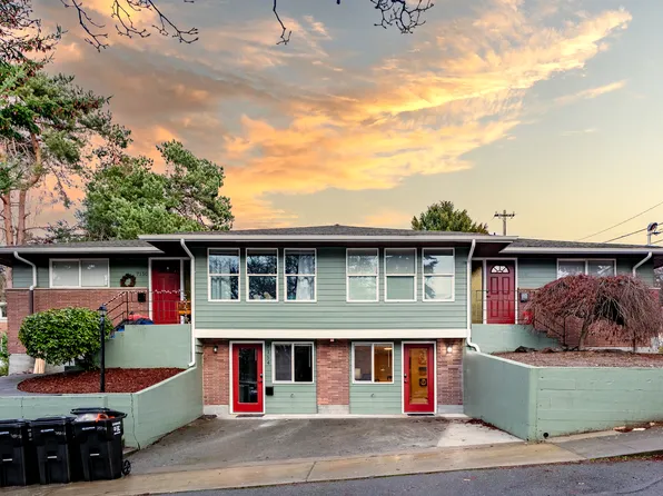 7154 46th Pl SW #D, Seattle, WA 98136