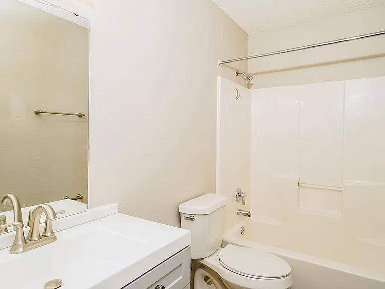 706 Langford Dr — Photo 14