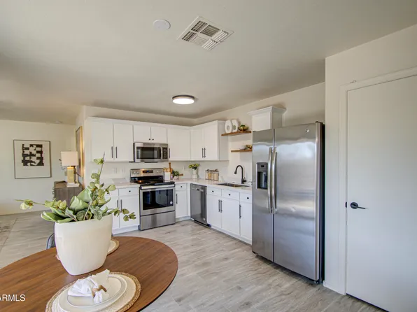 9121 N 80TH Avenue, Peoria, AZ 85345
