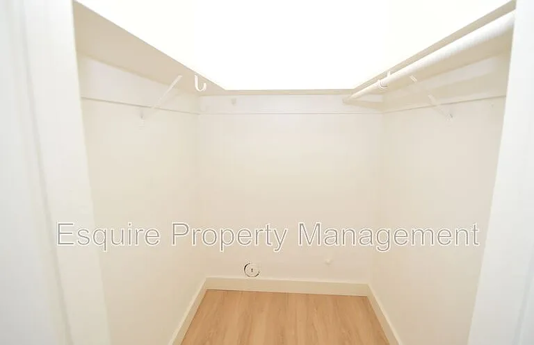 13515 W Telegraph Rd — Photo 29