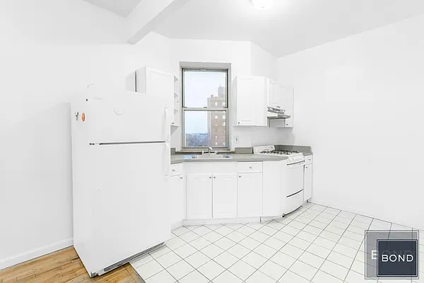 Rented by Bond New York | media 10