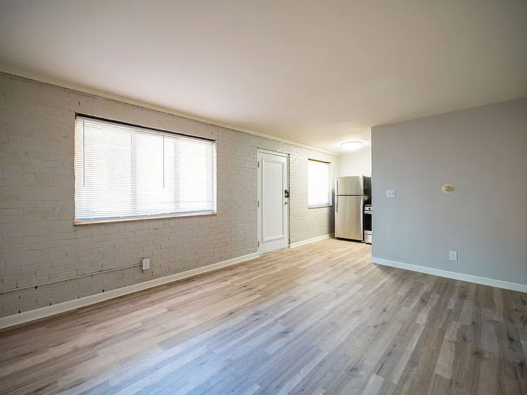 35 Euclid Ave #B — Photo 3