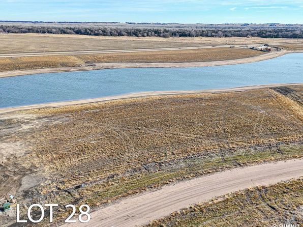 28 Bald Eagle Dr, Chapman, NE 68827