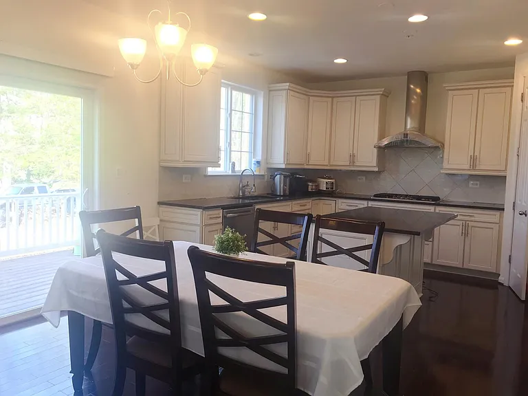 906 Saint Martins Loop — Photo 9